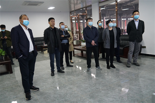 2021-11-20省發(fā)改委來(lái)張家界萬(wàn)眾實(shí)業(yè)集團(tuán)有限公司調(diào)研工作(省辦公室主任夏文斌、市發(fā)改委黨組書記龍維務(wù)）