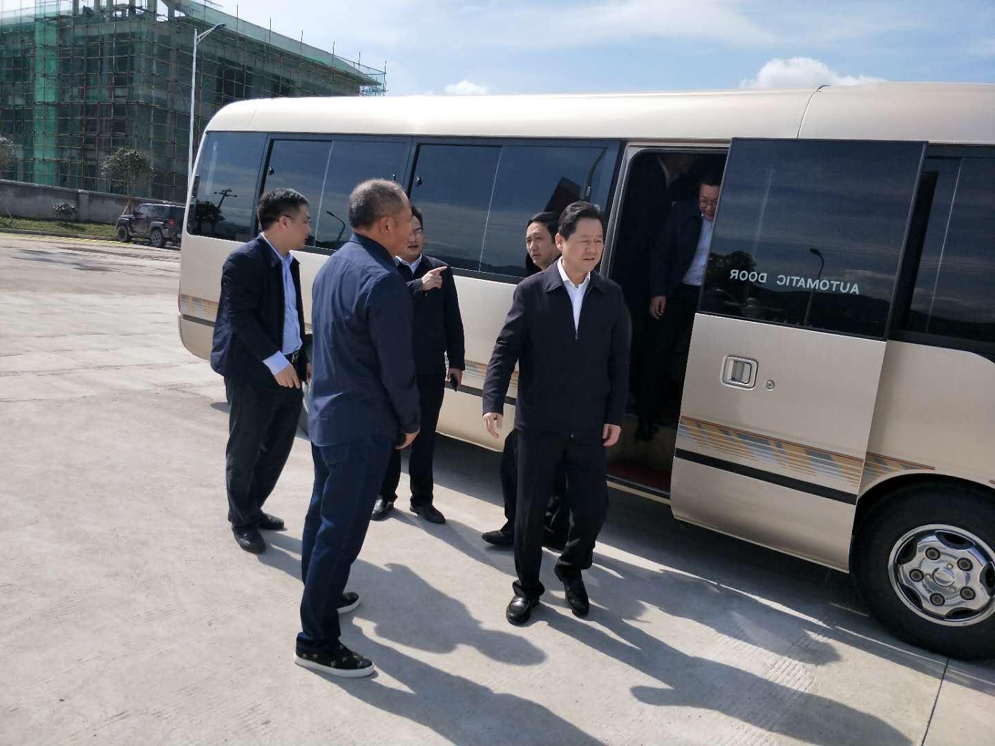 張家界市委書記、市人大常委會(huì)主任虢正貴來(lái)我公司視察調(diào)研工作